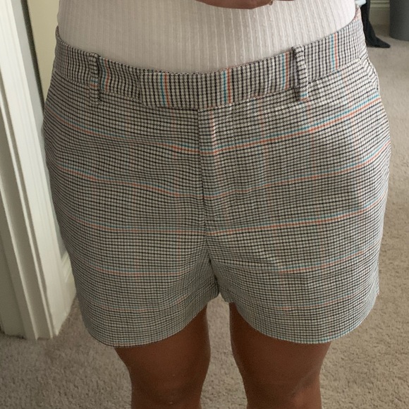 Tommy Hilfiger Shorts - Picture 1 of 7
